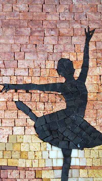 Dancing alone - Image 2